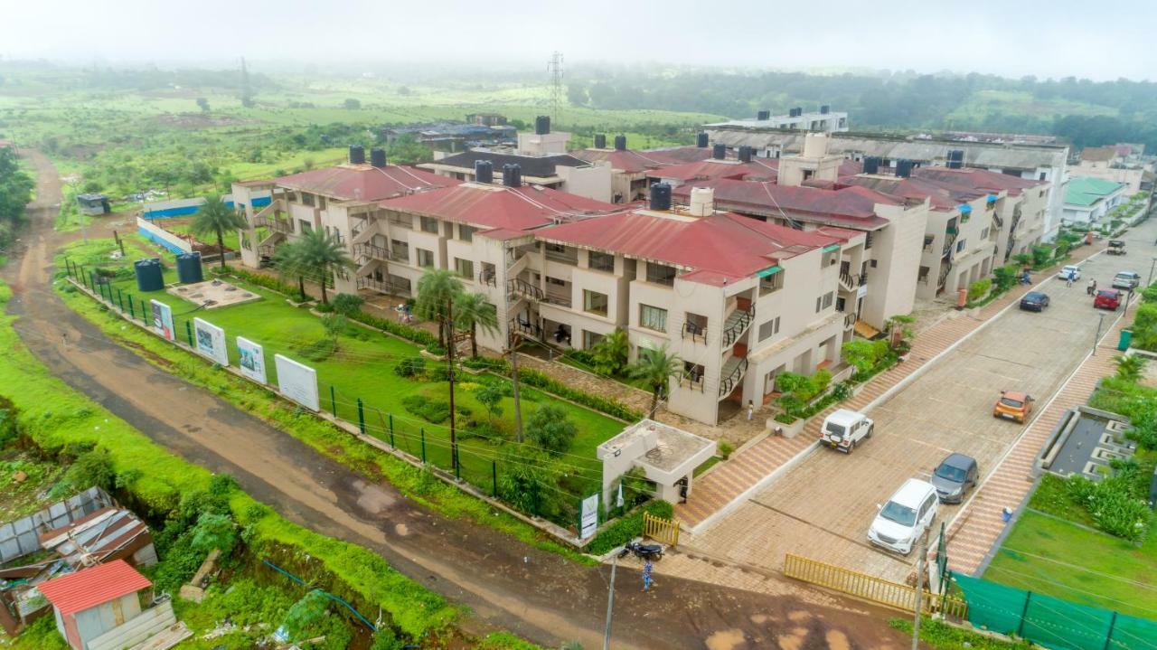 Vivaant Retreat And Conventions Hotell Igatpuri Eksteriør bilde